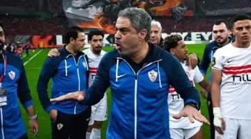 جلسة تحفيزية من معتمد جمال قبل لقاء بلوزداد